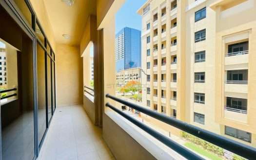 Spacious 2 bed | Close to Metro | Emaar Community